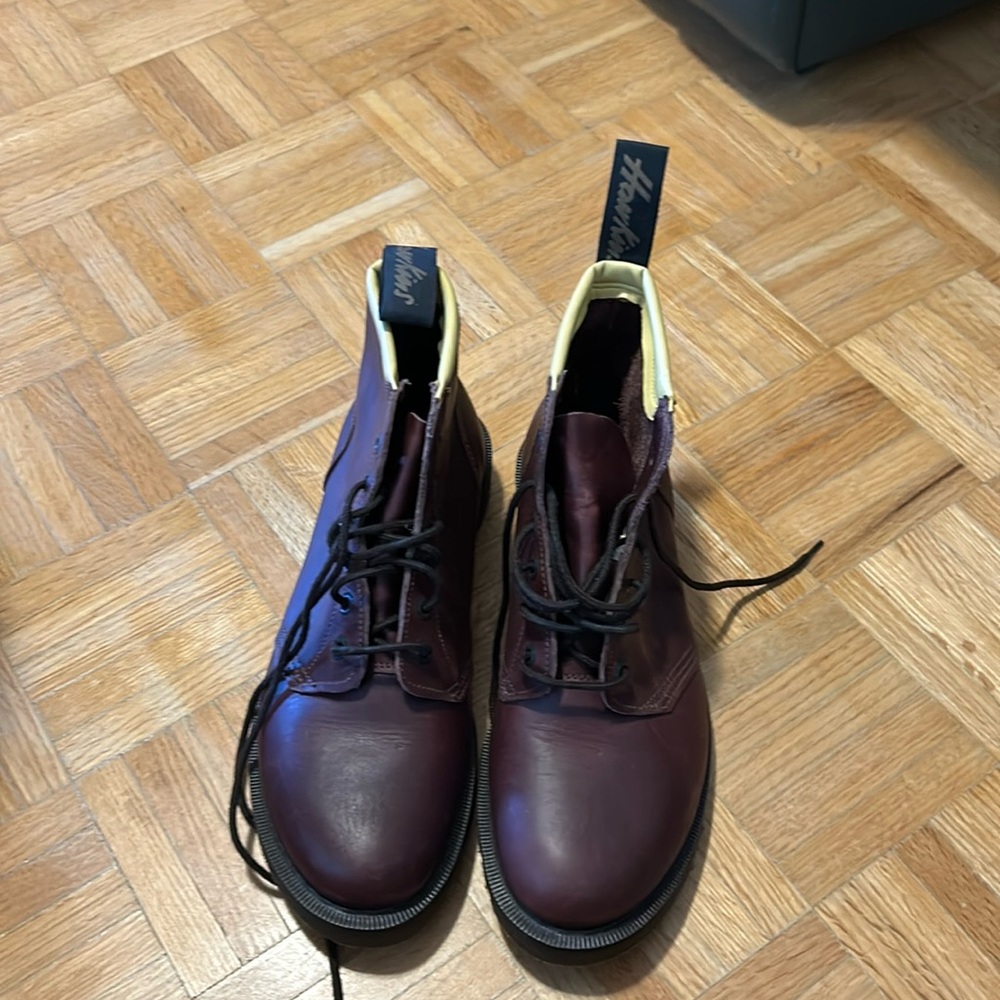 Hawkins N1